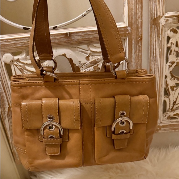 Coach Vintage Y2K Tan Leather Shoulder Bag 🩷 - Picture 11 of 15